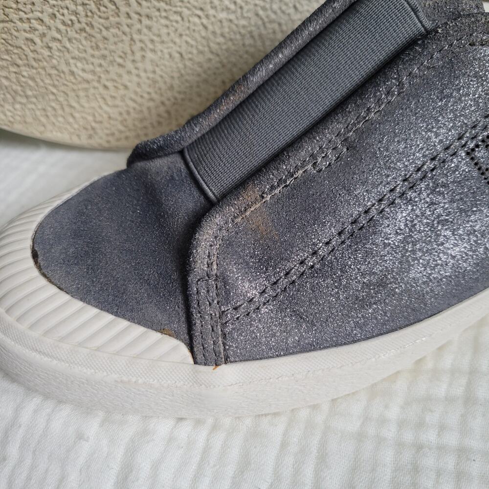 Frye Womens 7.5 Silver Sneakers Claudia Low Top Slip On Metallic Gray - Picture 3 of 9
